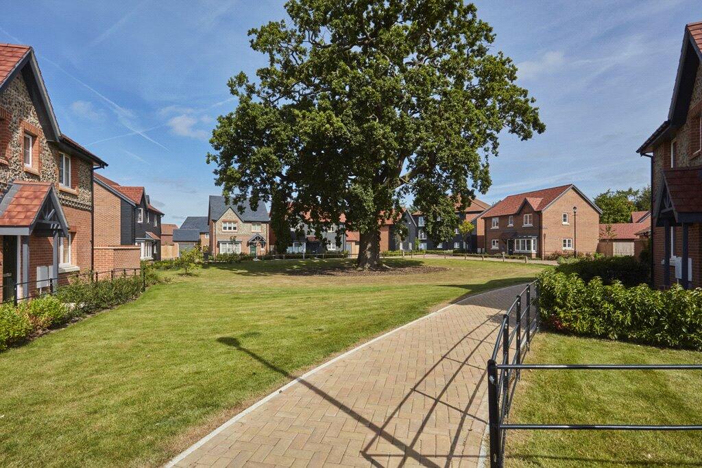 Main image of property: Highlands Lane, Rotherfield Greys, Henley-on-Thames, Oxfordshire, RG9