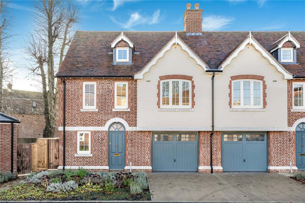 Main image of property: St Peters Mews, The Parade, Marlborough, Wiltshire, SN8