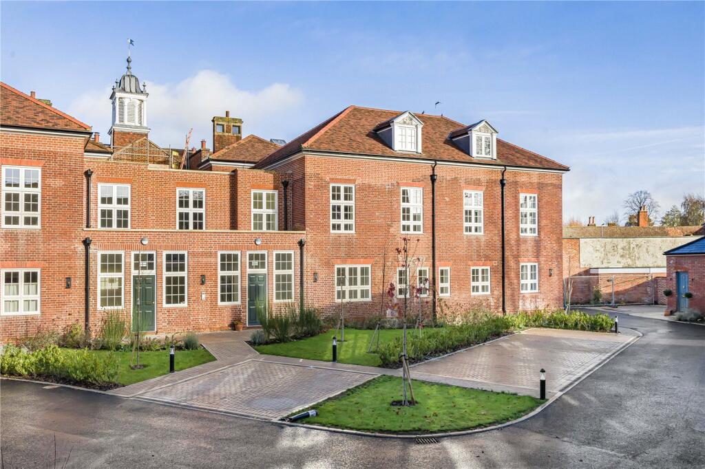 Main image of property: St Peters Mews, The Parade, Marlborough, Wiltshire, SN8