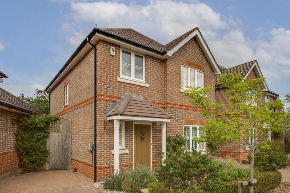 Main image of property: Farmers Place, Chalfont St. Peter, Gerrards Cross, Buckinghamshire