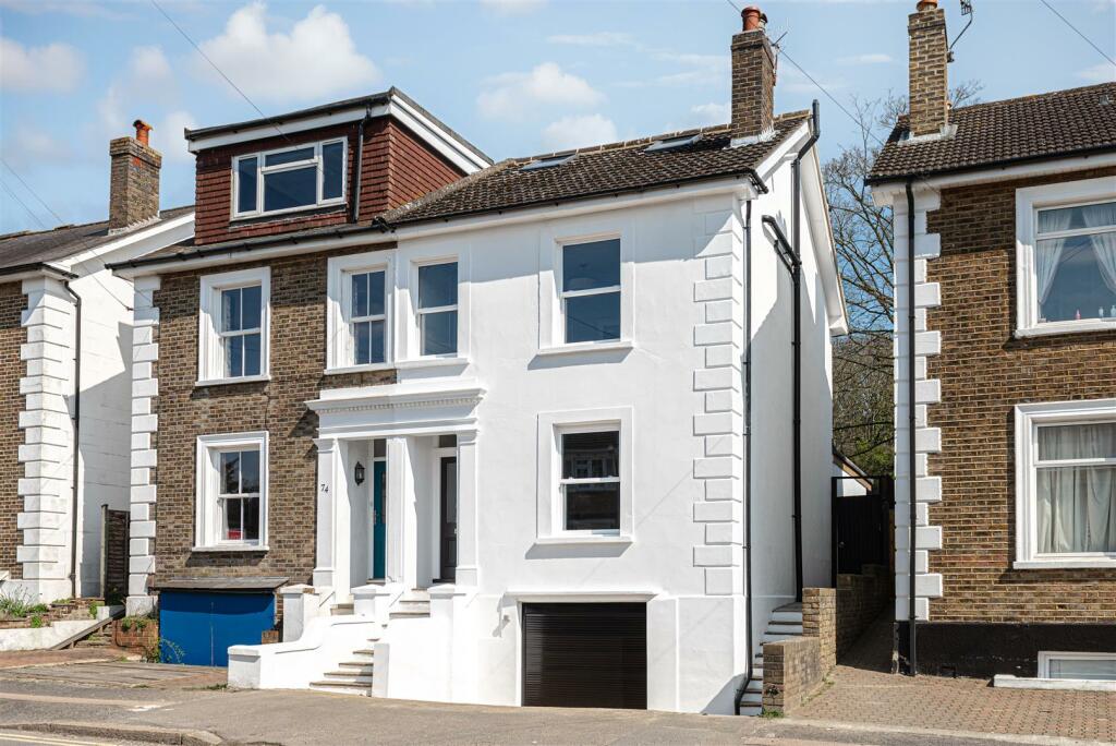 4 bedroom semidetached house for sale in Ladbroke Road, Redhill, RH1