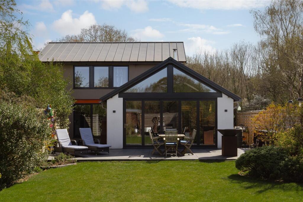 Main image of property: Masons Bridge Road, Redhill