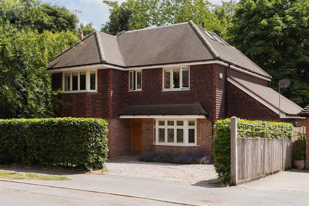 Main image of property: The Avenue, South Nutfield