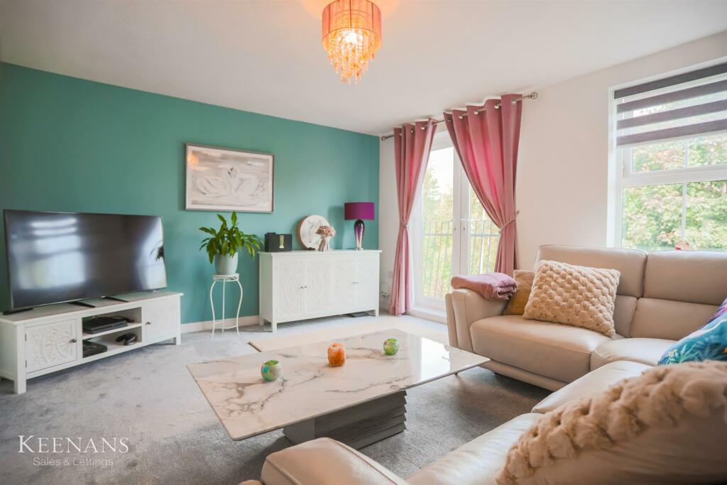 Additional property image - Whitpark Grove, Ightenhill
