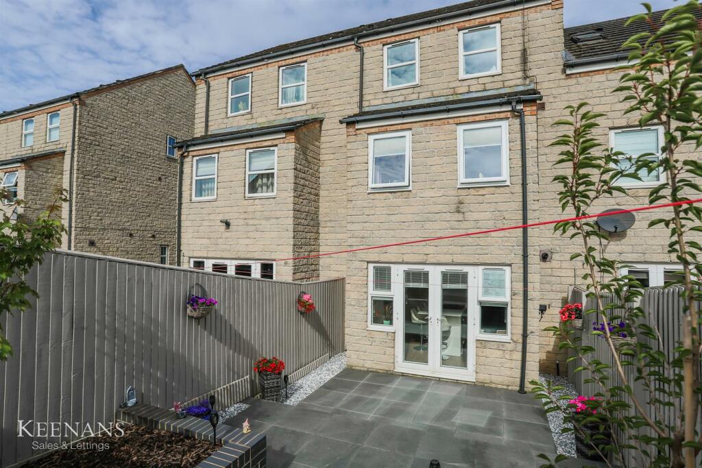Additional property image - Whitpark Grove, Ightenhill