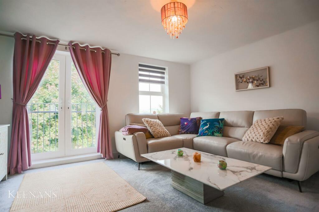 Additional property image - Whitpark Grove, Ightenhill
