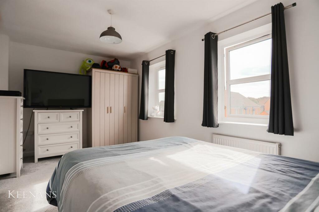 Additional property image - Whitpark Grove, Ightenhill