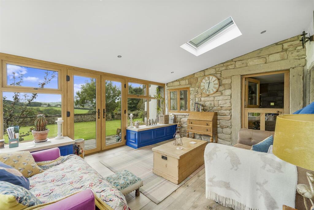 Additional property image - Brown Hill Lane, Colne