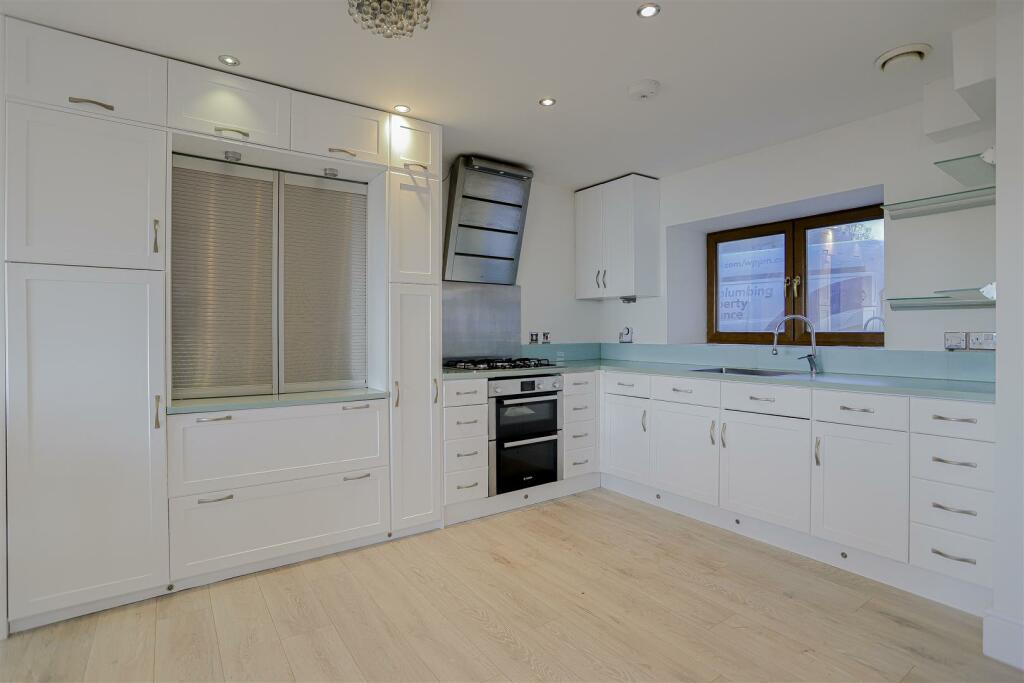 Additional property image - Glen View Road, Burnley