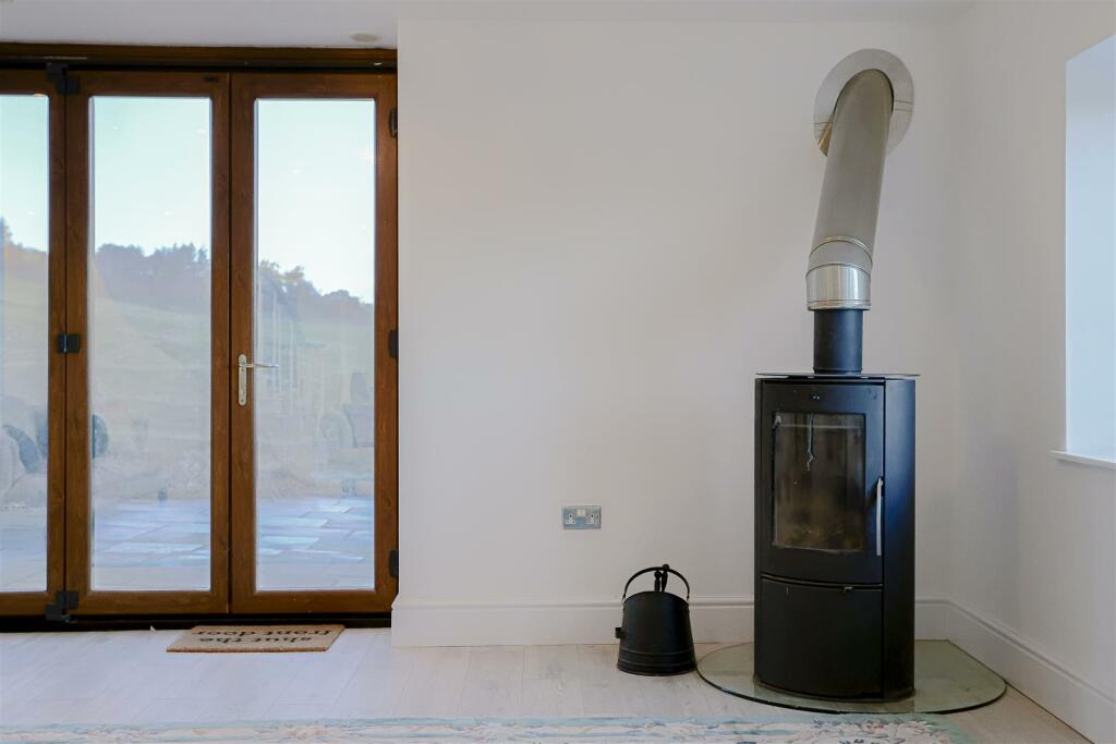 Additional property image - Glen View Road, Burnley