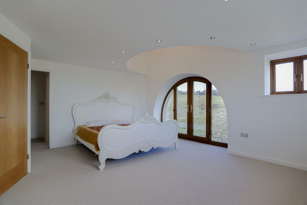 Additional property image - Glen View Road, Burnley