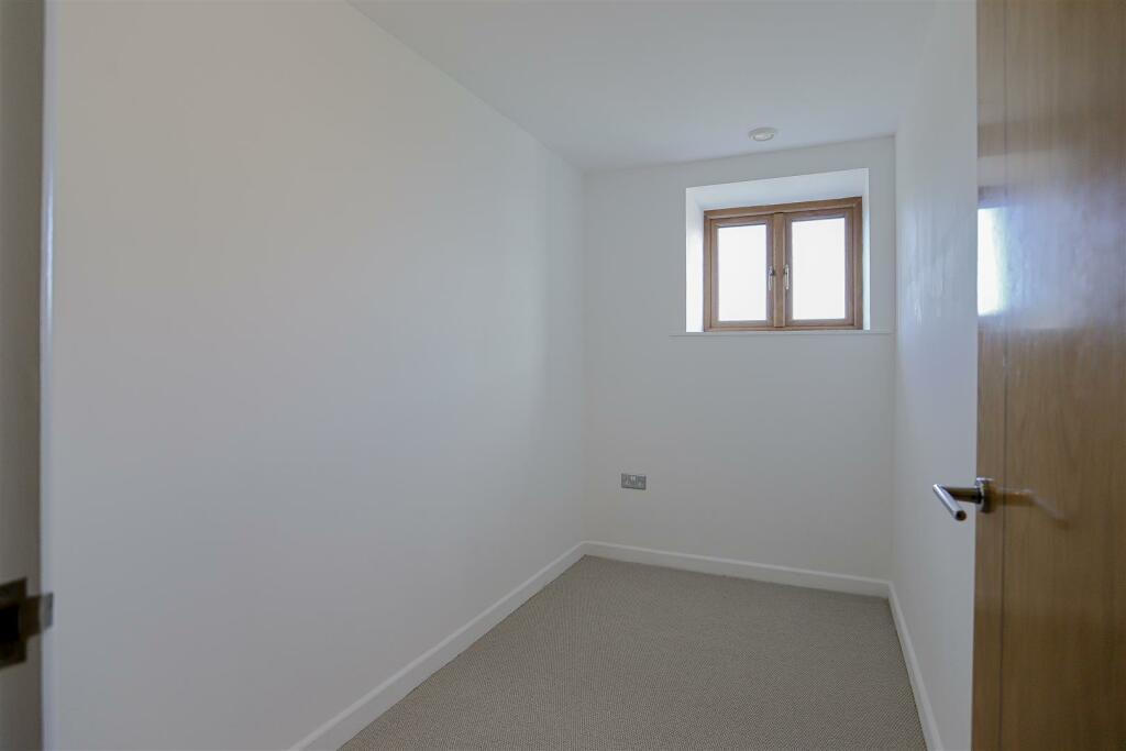 Additional property image - Glen View Road, Burnley