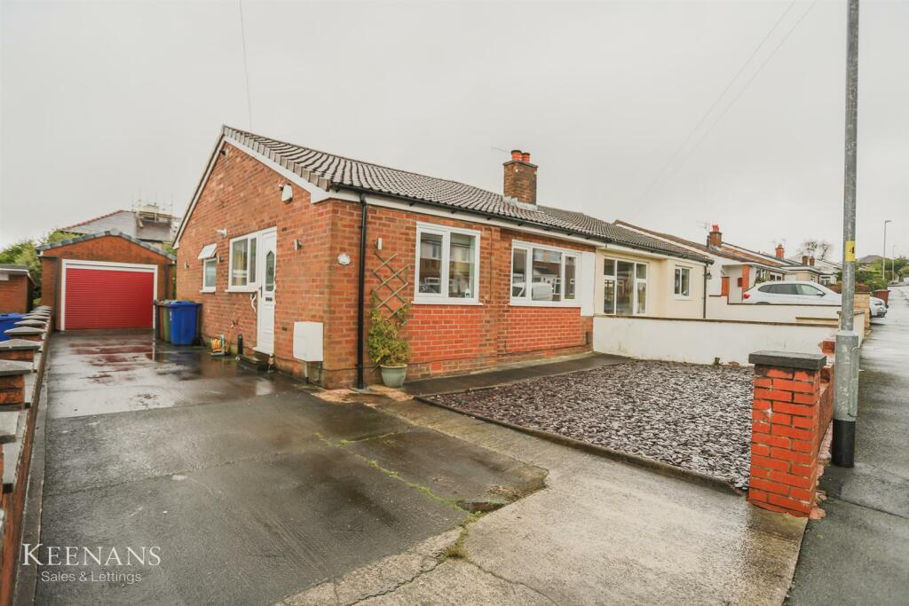 Additional property image - Oakeneaves Avenue, Burnley
