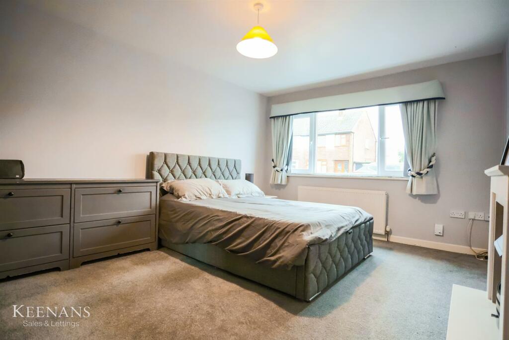 Additional property image - Oakeneaves Avenue, Burnley