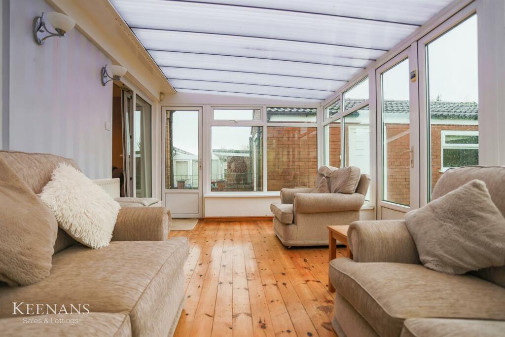 Additional property image - Oakeneaves Avenue, Burnley