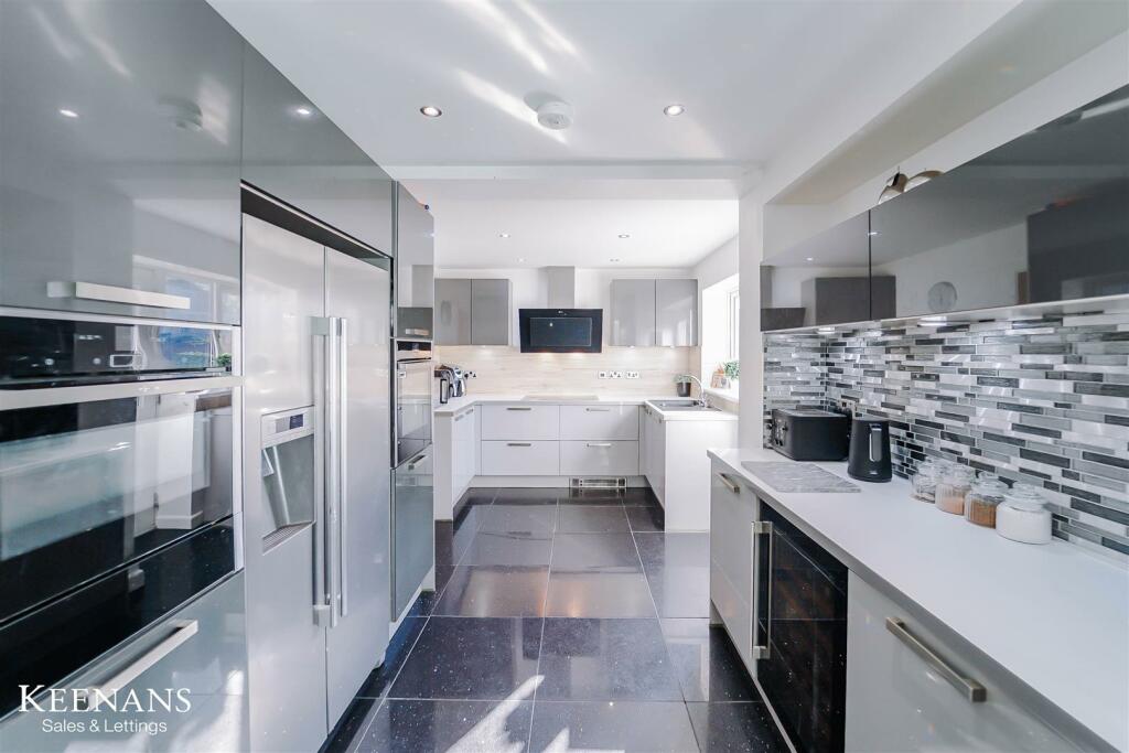 Additional property image - The Spinney, Burnley