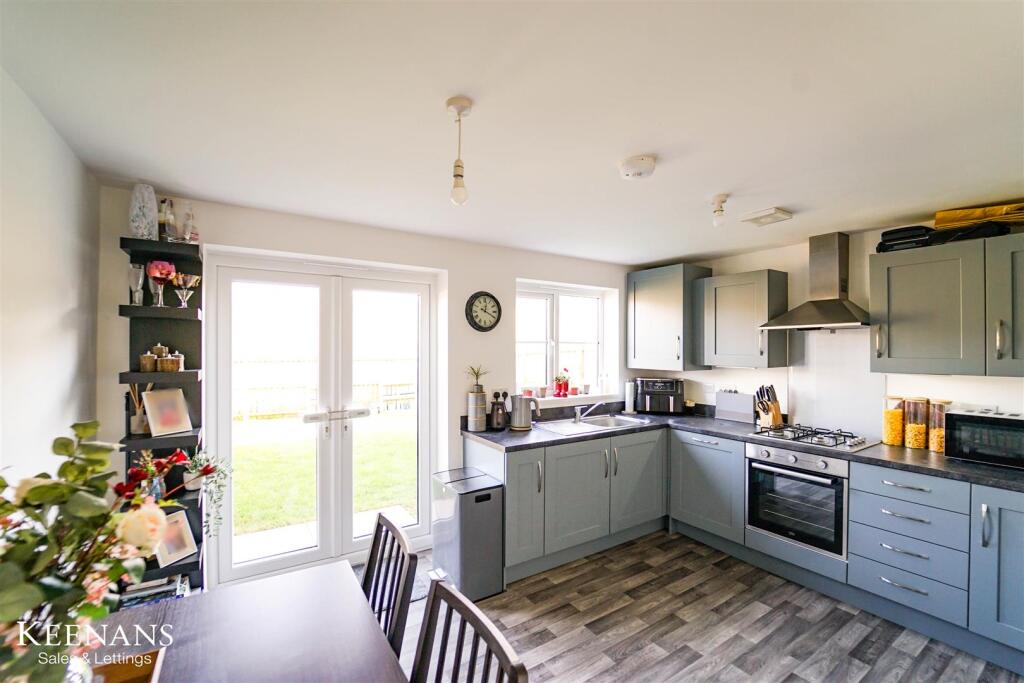 Additional property image - Park Gate Close