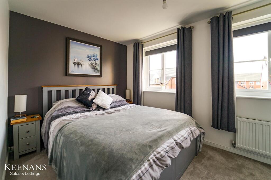 Additional property image - Park Gate Close