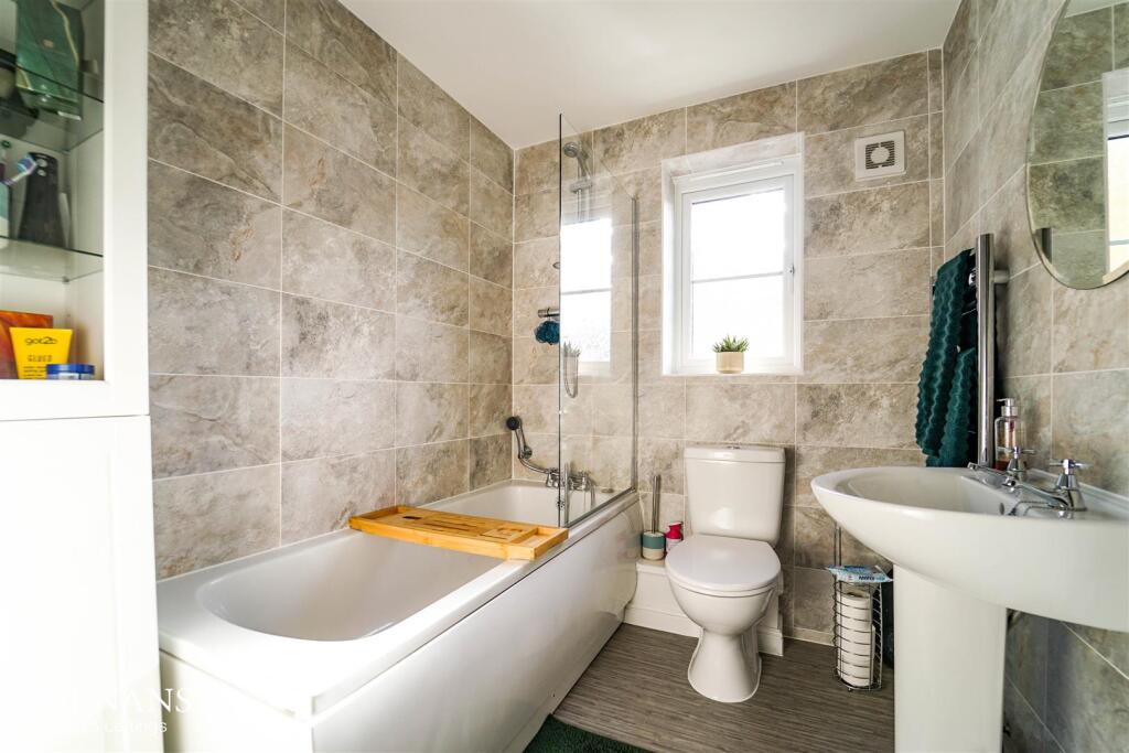 Additional property image - Park Gate Close