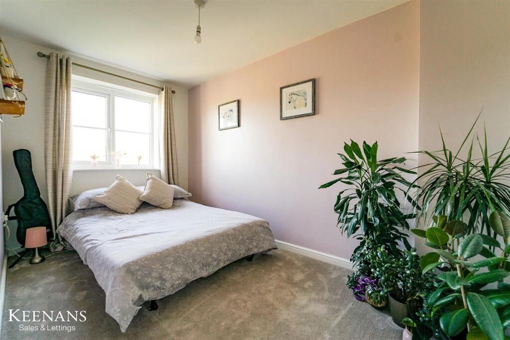 Additional property image - Park Gate Close