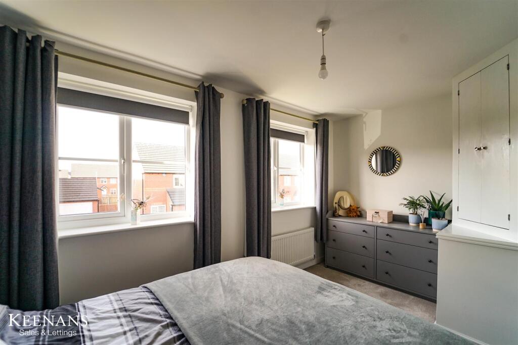 Additional property image - Park Gate Close