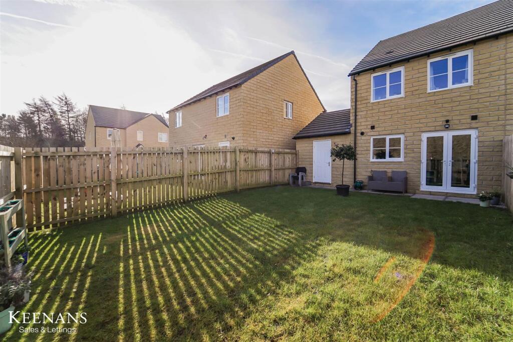 Additional property image - Park Gate Close