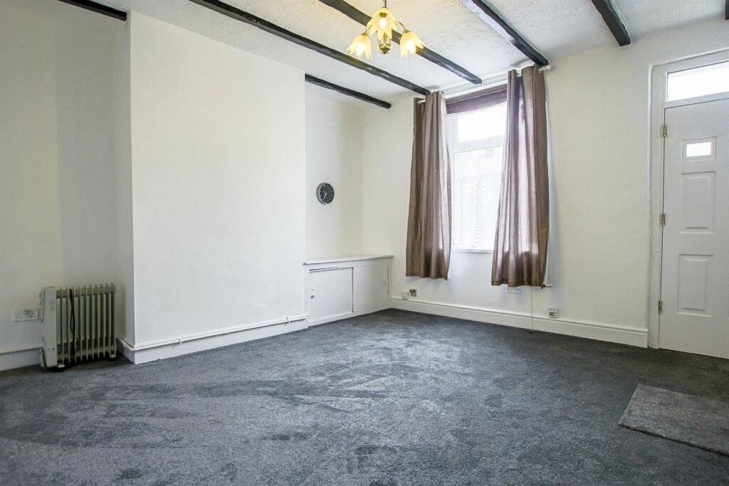 Main image of property: Cog Lane, Burnley