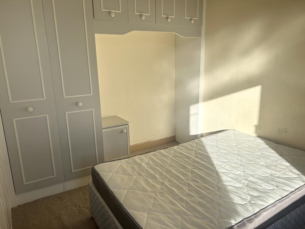Main image of property: Room 2, 9 Glendore, Salford M5