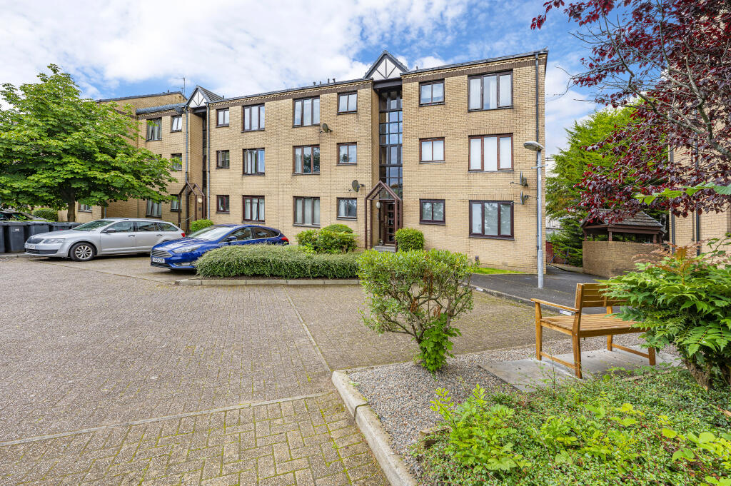 Main image of property: 26 Castle Court, Kirkintilloch, , Glasgow, G66