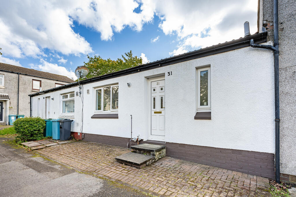 Main image of property: 31 Netherwood Place, Cumbernauld, Glasgow, G68