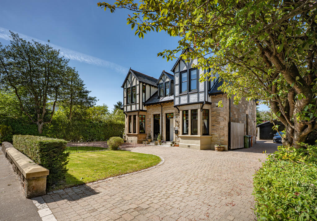 Main image of property: Strathkelvin, 49 Kilsyth Road, Kirkintilloch, G66