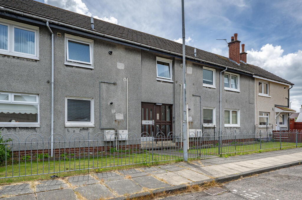 Main image of property: 33 Cairnview, Waterside, Kirkintilloch, Glasgow, G66