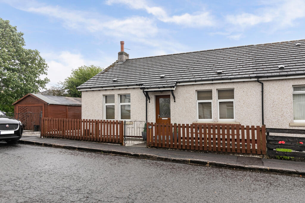 Main image of property: 31 Fourth Avenue, Auchinloch, Glasgow, G66