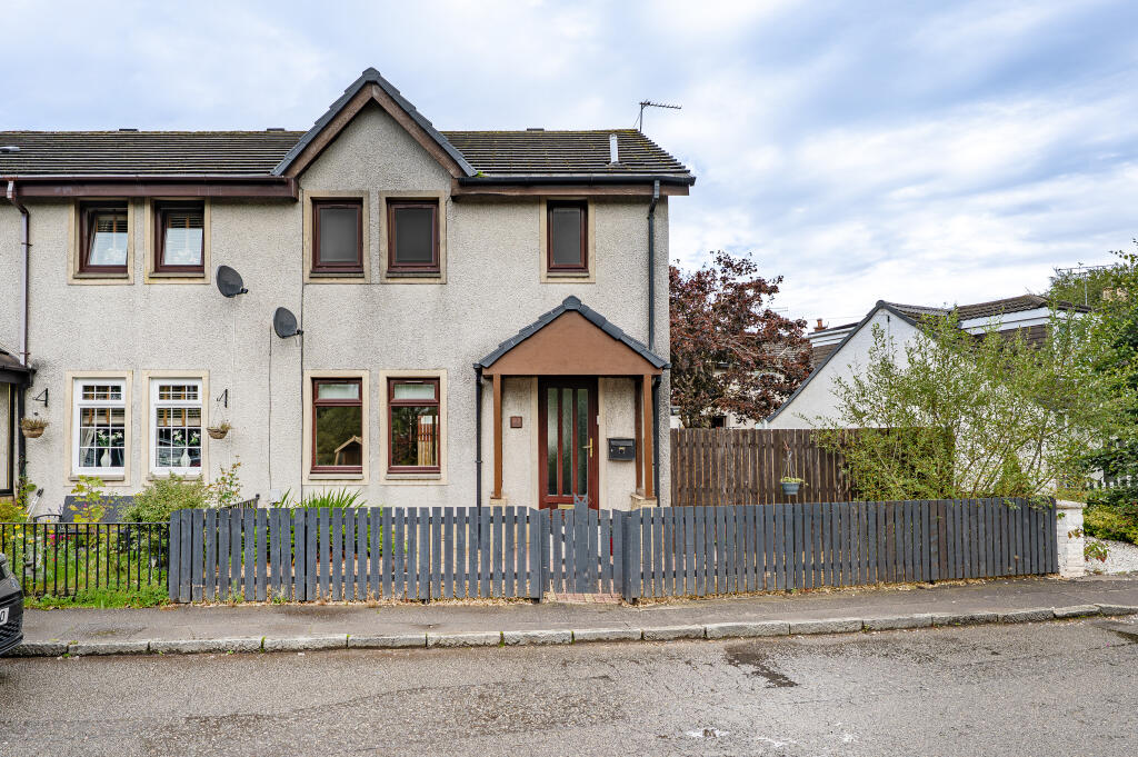 Main image of property: 3 Waterside Cottages, Bankhead Road, Kirkintilloch, G66