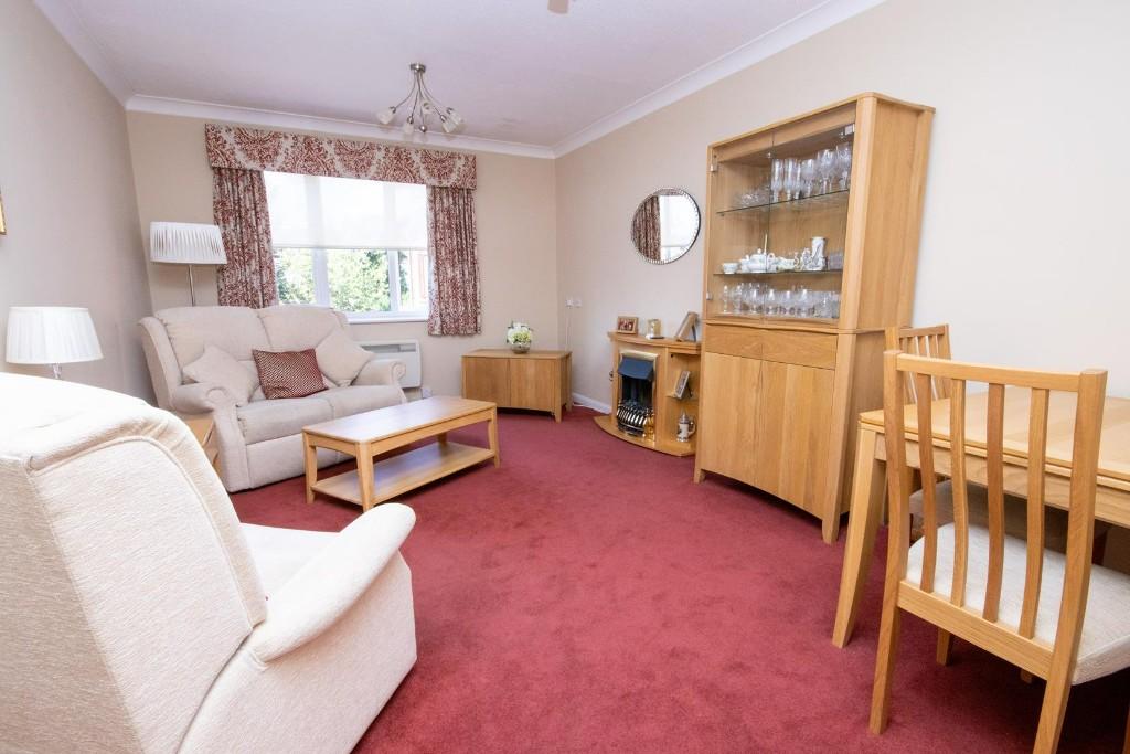 Main image of property: Chelmsford Road, Shenfield, Brentwood, Essex, CM15