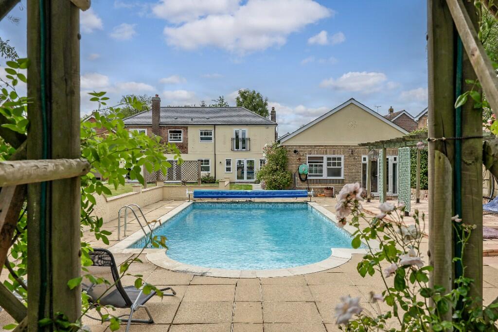 Additional property image - Billericay Road, Herongate, Brentwood, Essex, CM13