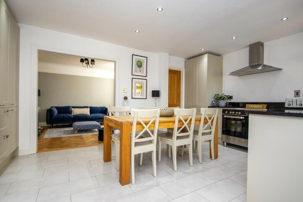 Additional property image - Rayleigh Road, Hutton, Brentwood, Essex, CM13