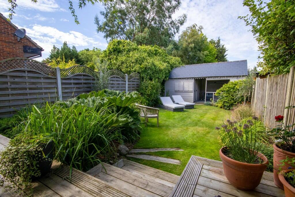 Additional property image - Rayleigh Road, Hutton, Brentwood, Essex, CM13