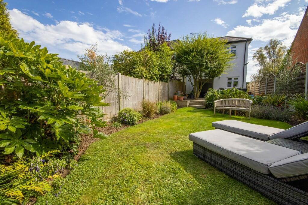 Additional property image - Rayleigh Road, Hutton, Brentwood, Essex, CM13