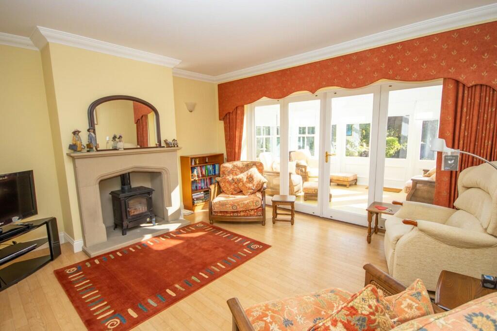 Additional property image - Priests Lane, Shenfield, Brentwood, Essex, CM15