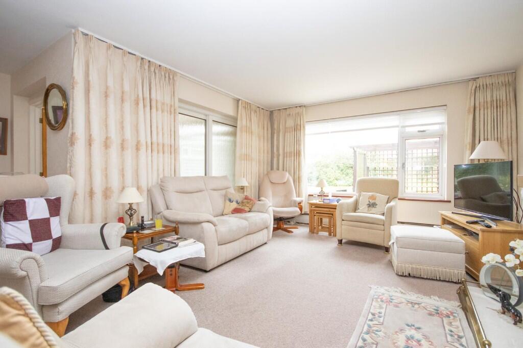 Additional property image - Hanging Hill Lane, Hutton, Brentwood, Essex, CM13