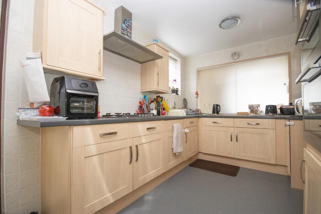 Additional property image - Hanging Hill Lane, Hutton, Brentwood, Essex, CM13