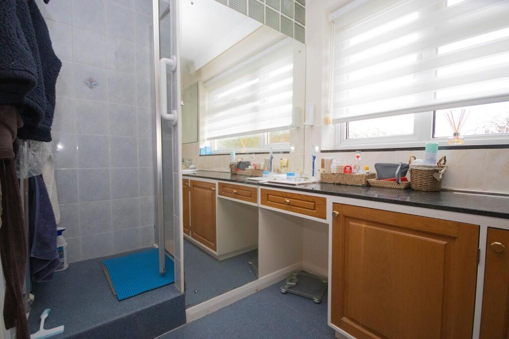 Additional property image - Hanging Hill Lane, Hutton, Brentwood, Essex, CM13