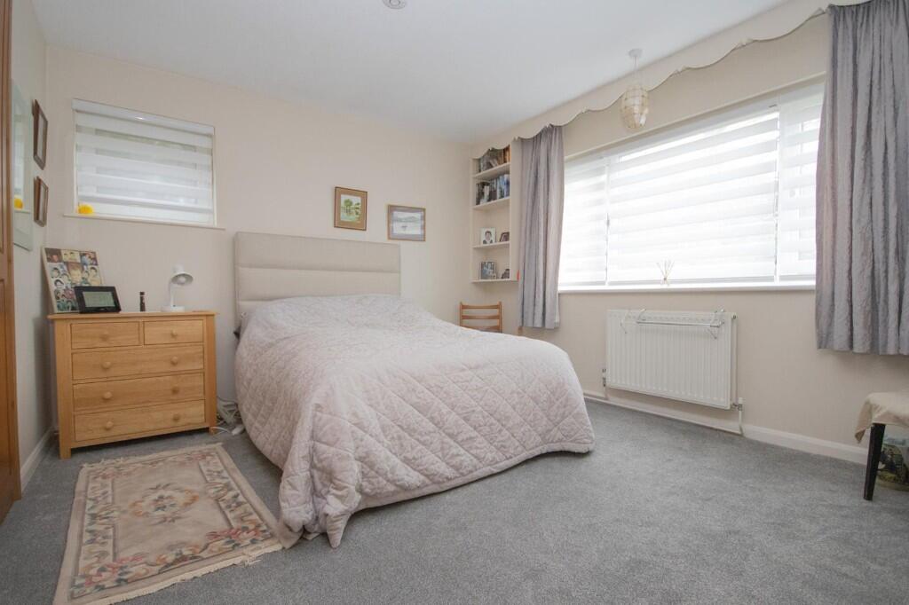 Additional property image - Hanging Hill Lane, Hutton, Brentwood, Essex, CM13