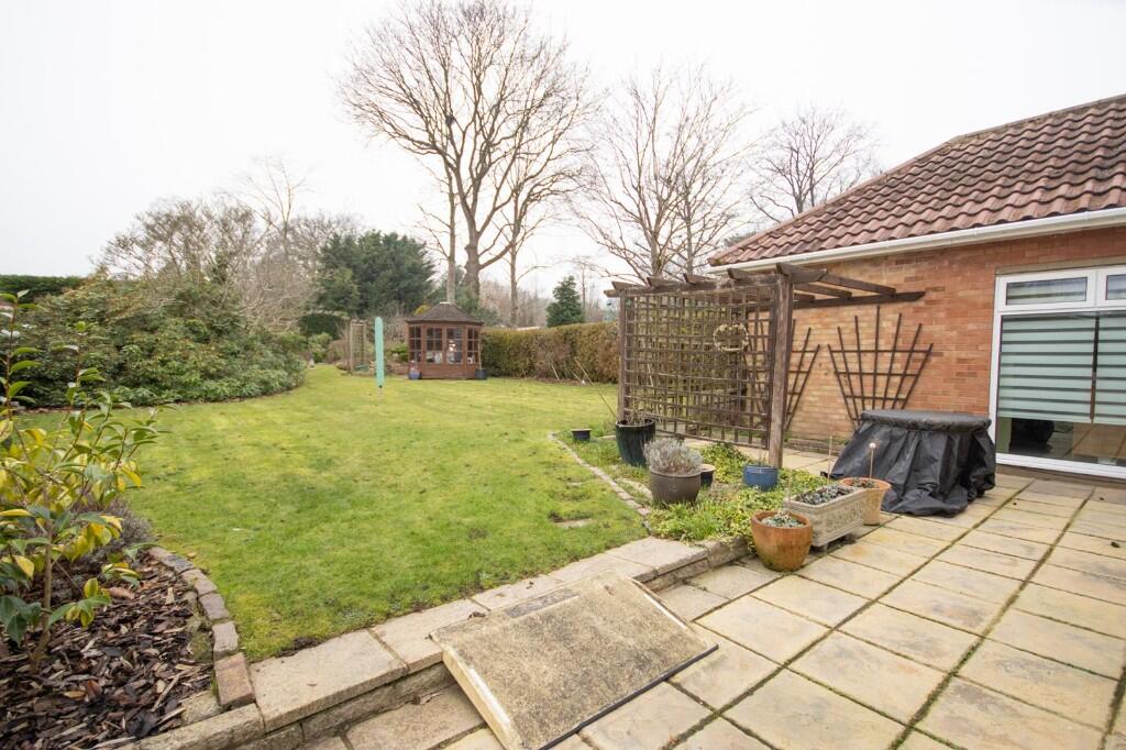 Additional property image - Hanging Hill Lane, Hutton, Brentwood, Essex, CM13