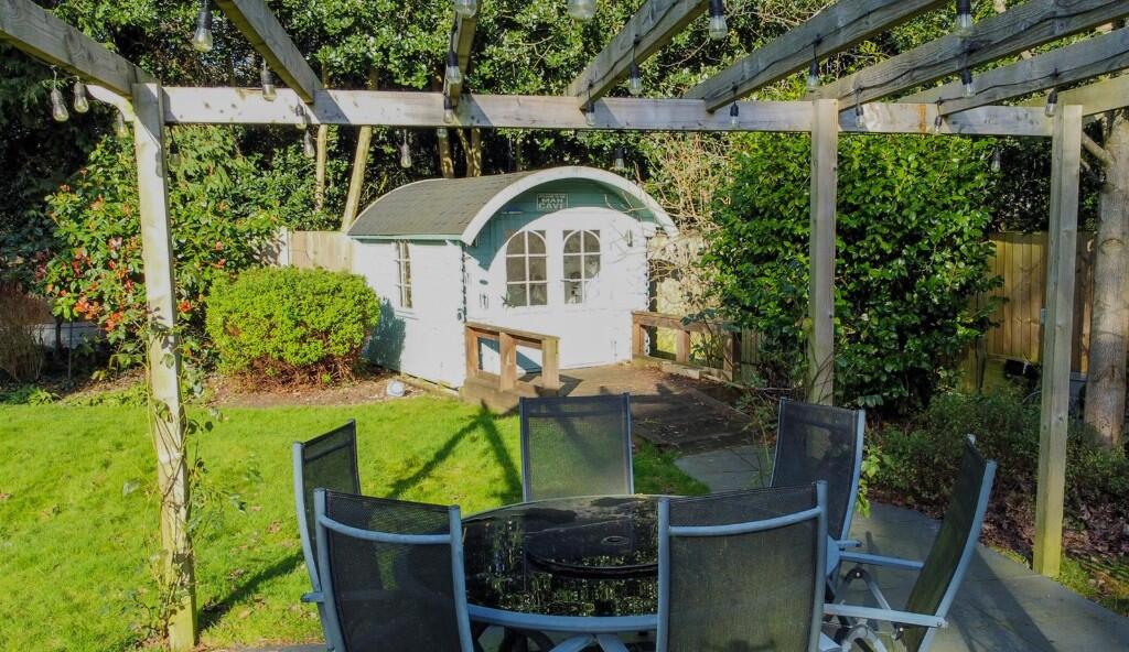 Additional property image - Shenfield Road, Shenfield, Brentwood, Essex, CM15