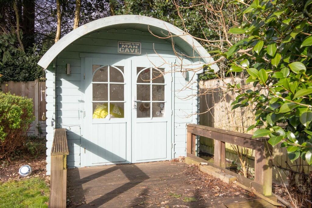 Additional property image - Shenfield Road, Shenfield, Brentwood, Essex, CM15