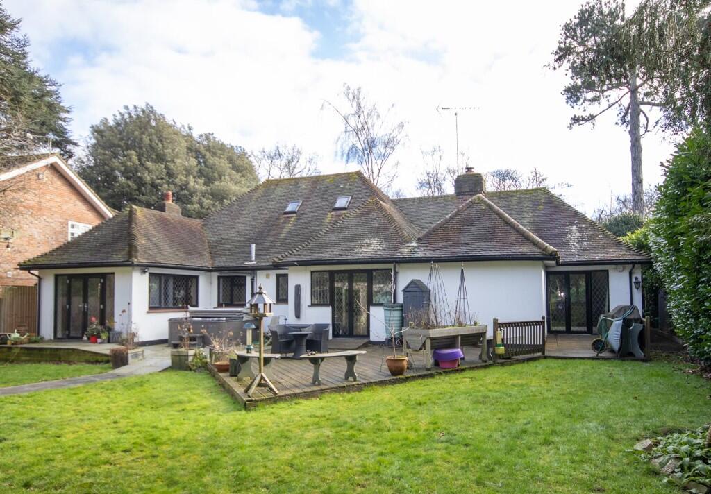 Additional property image - Shenfield Road, Shenfield, Brentwood, Essex, CM15
