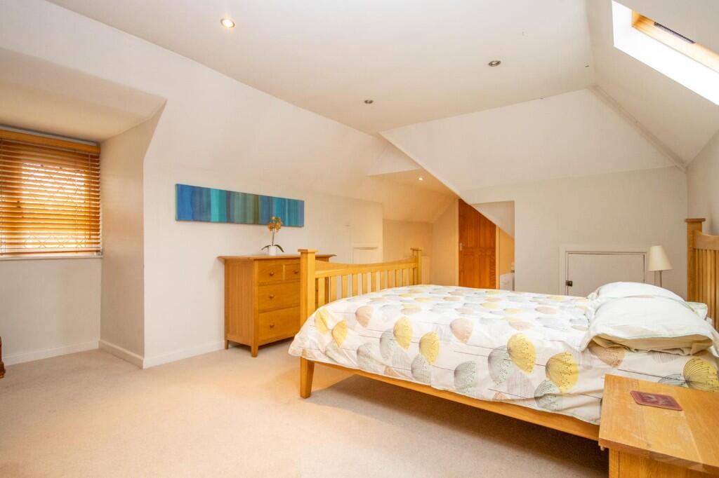 Additional property image - Shenfield Road, Shenfield, Brentwood, Essex, CM15