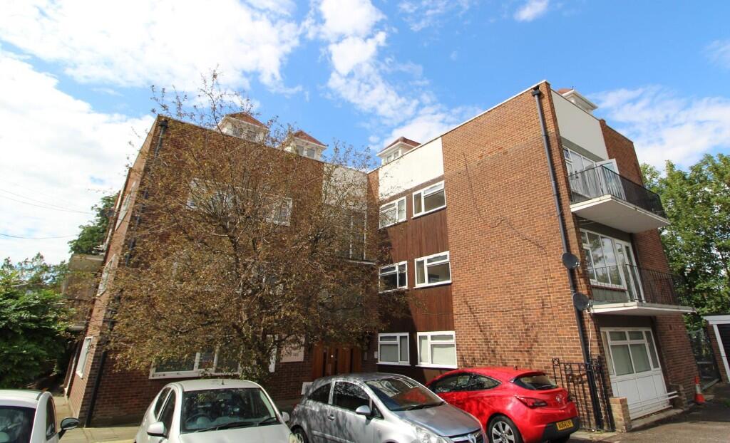 Main image of property: Shevon Way, Brentwood, Essex, CM14
